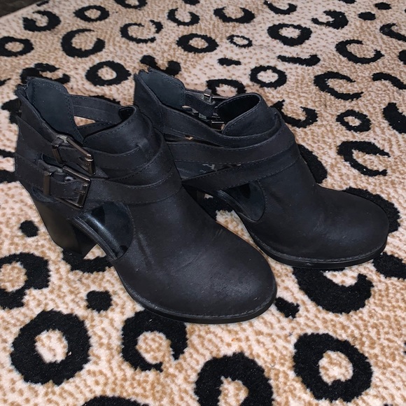 Black booties - Picture 1 of 6